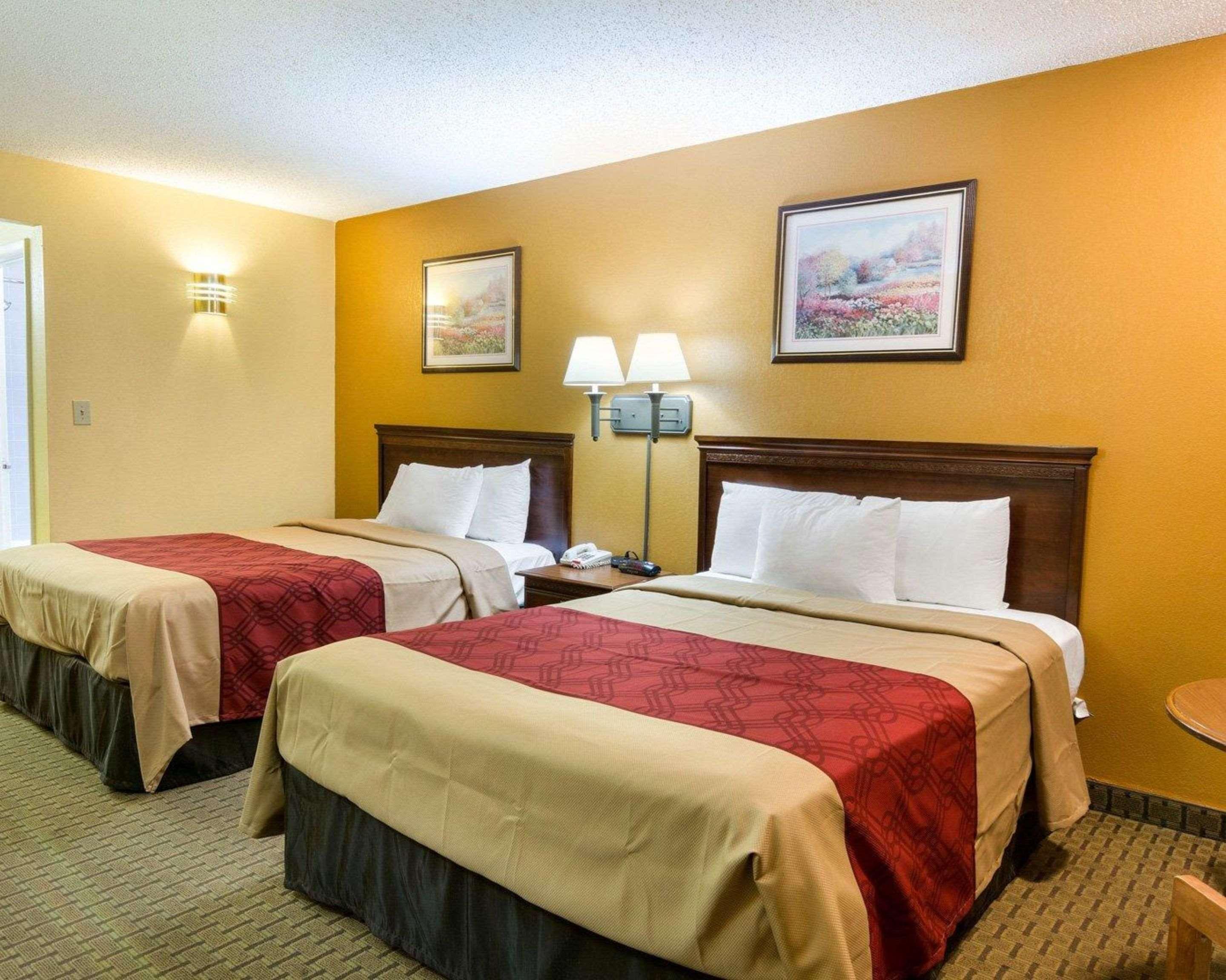 Econo Lodge Fredericksburg Near I-95 Exterior photo