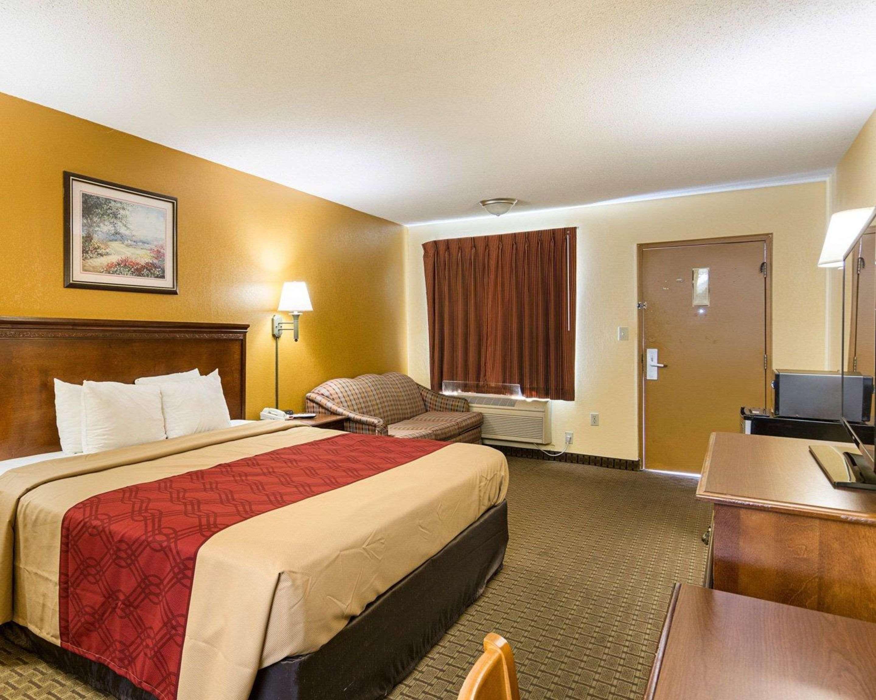 Econo Lodge Fredericksburg Near I-95 Exterior photo