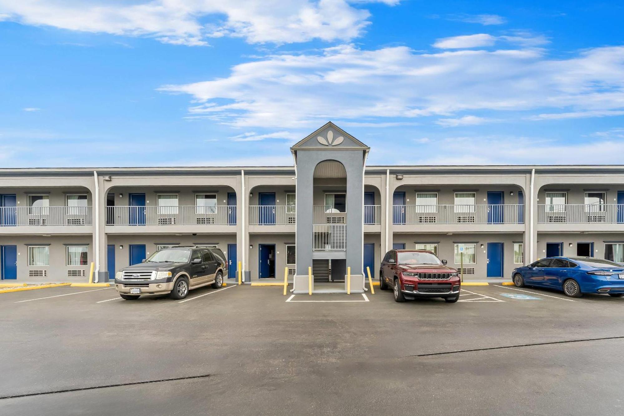 Econo Lodge Fredericksburg Near I-95 Exterior photo