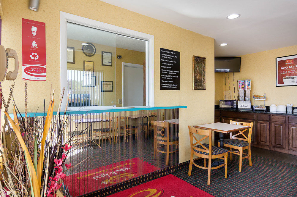 Econo Lodge Fredericksburg Near I-95 Exterior photo