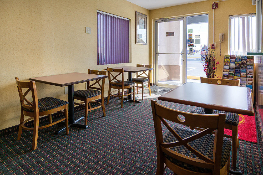 Econo Lodge Fredericksburg Near I-95 Exterior photo