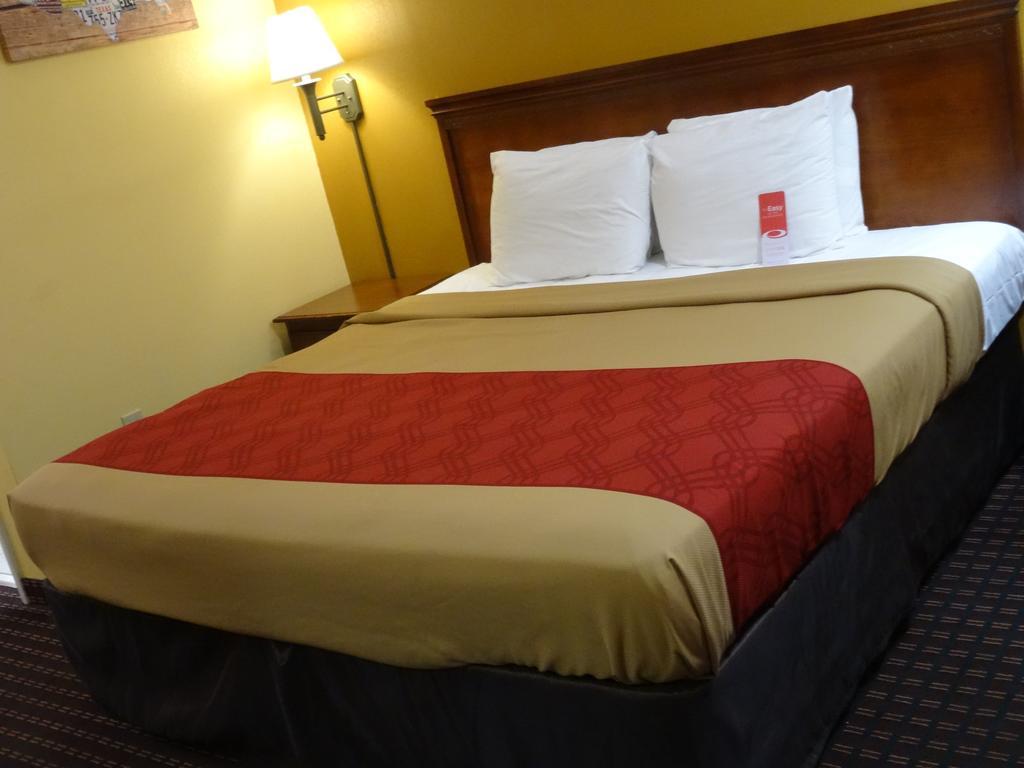 Econo Lodge Fredericksburg Near I-95 Exterior photo